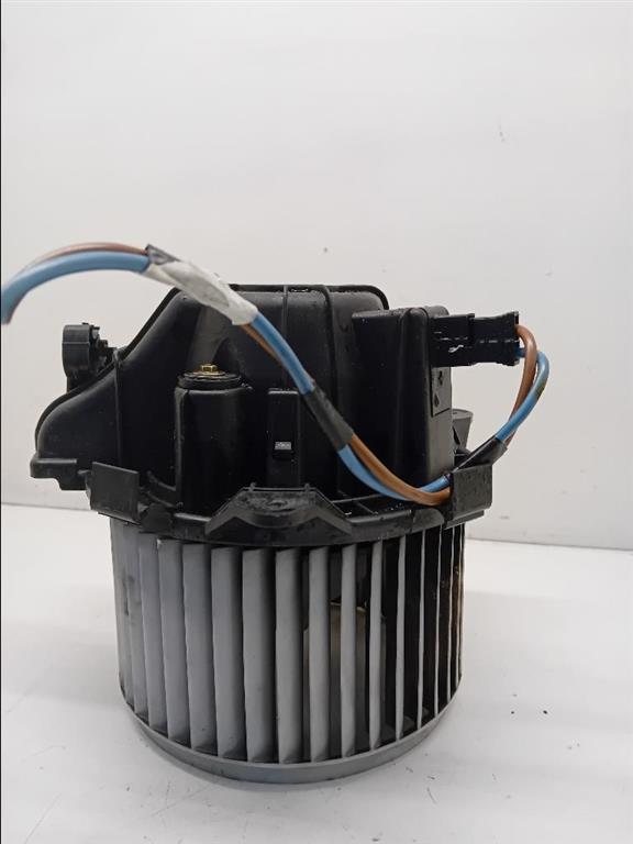 Motorino Ventilazione Abitacolo 77363824 Usato
