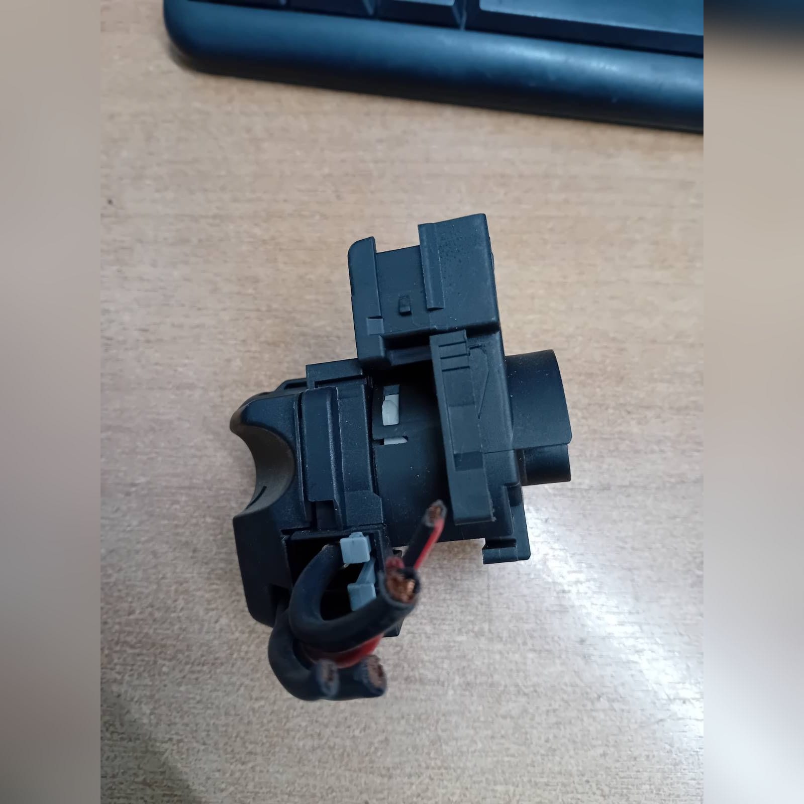 Relè motorino avviamento - Immagine 1 di 5